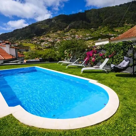 Luxurioeses Haus Der Leidenschaft Holiday home Machico (Madeira)